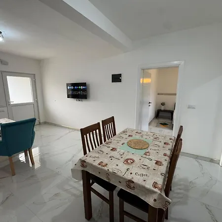 Apartment Natura Sanski Most